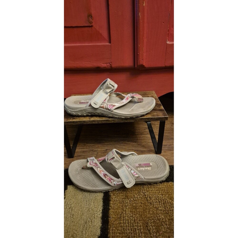 Skechers  Size 7 Reggae Sparkle Swag Toe Thong Sandals Natural Pink Webbing EUC